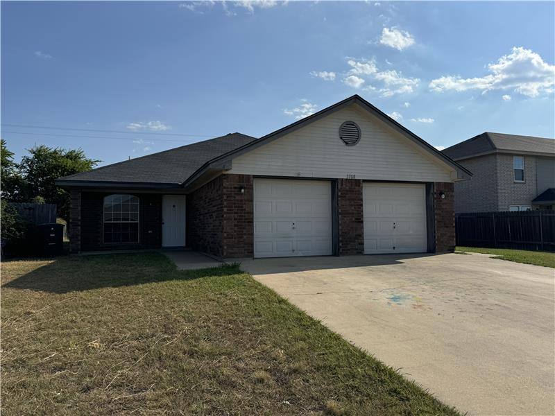 Apartment for rent at 3708 Gus #B, Killeen, TX 76549