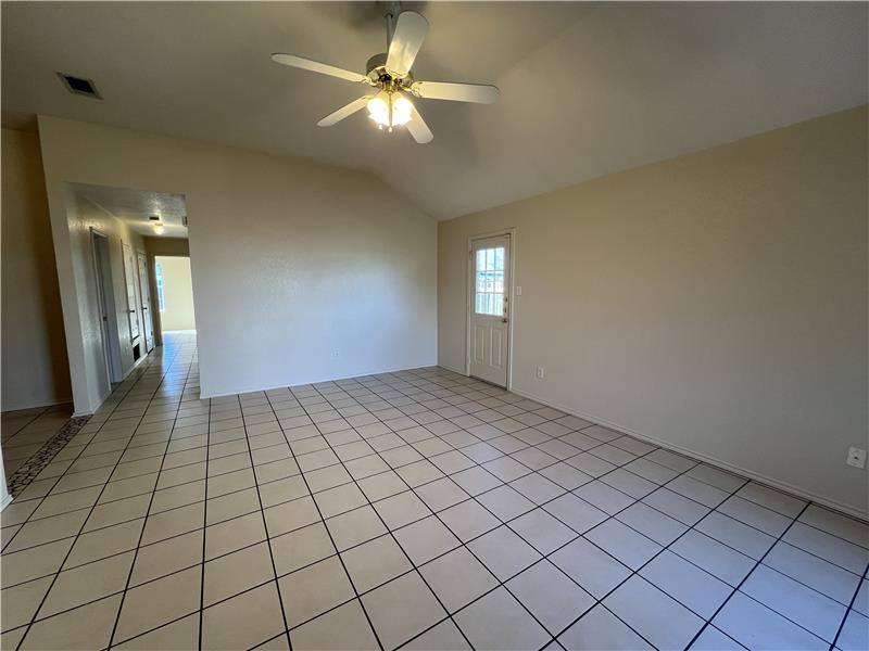 Apartment for rent at 3708 Gus #B, Killeen, TX 76549