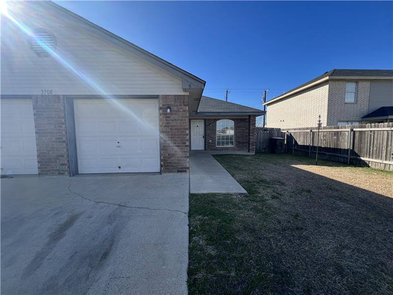 Apartment for rent at 3708 Gus #B, Killeen, TX 76549