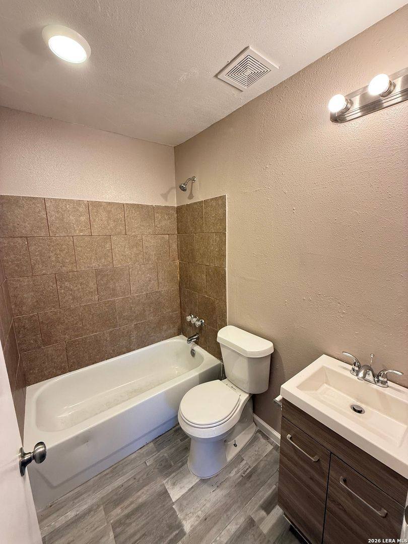 Apartment for rent at 1405 Donaldson, San Antonio, TX 78228