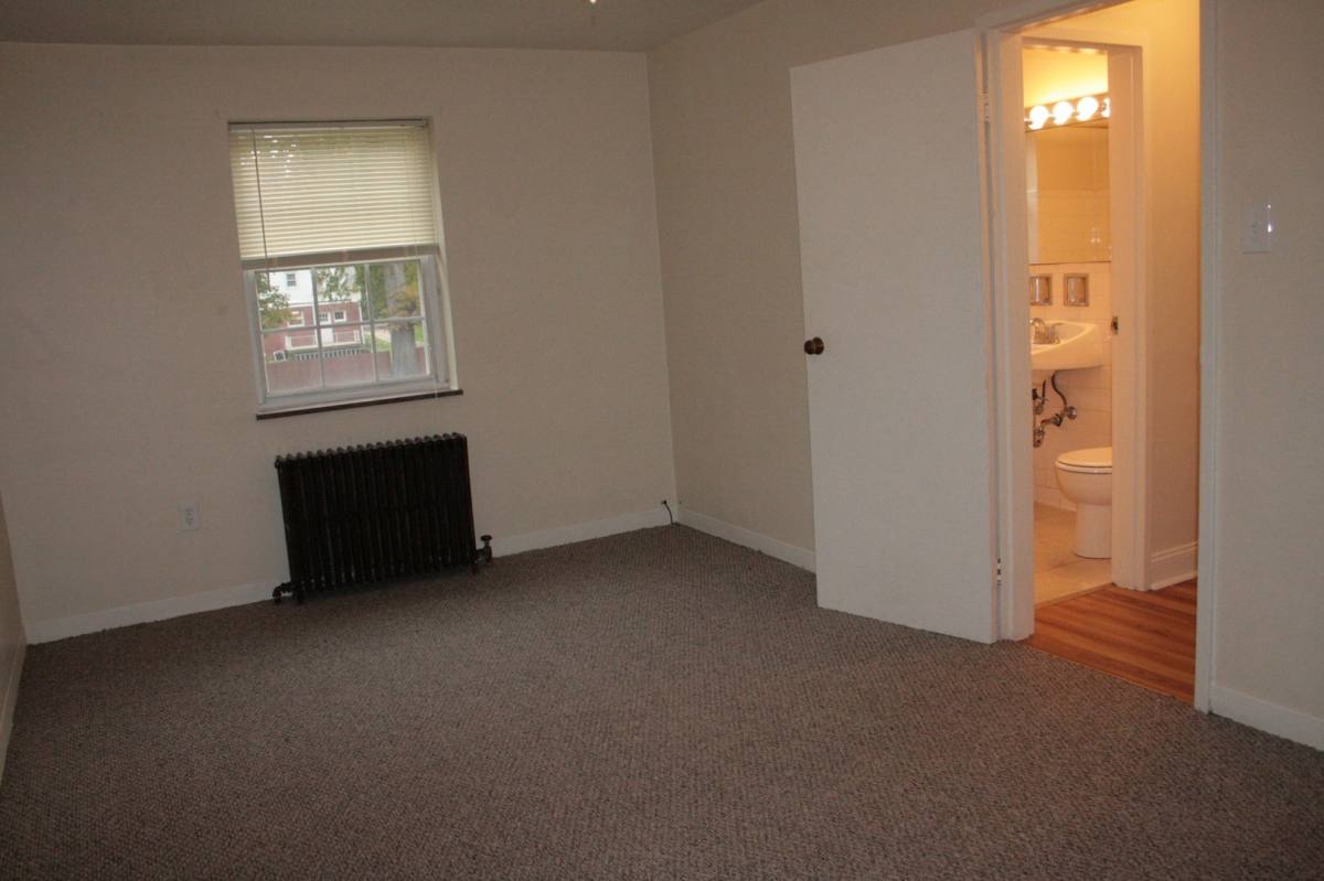 Apartment for rent at 320 Ohio River Blvd, Sewickley, PA 15143