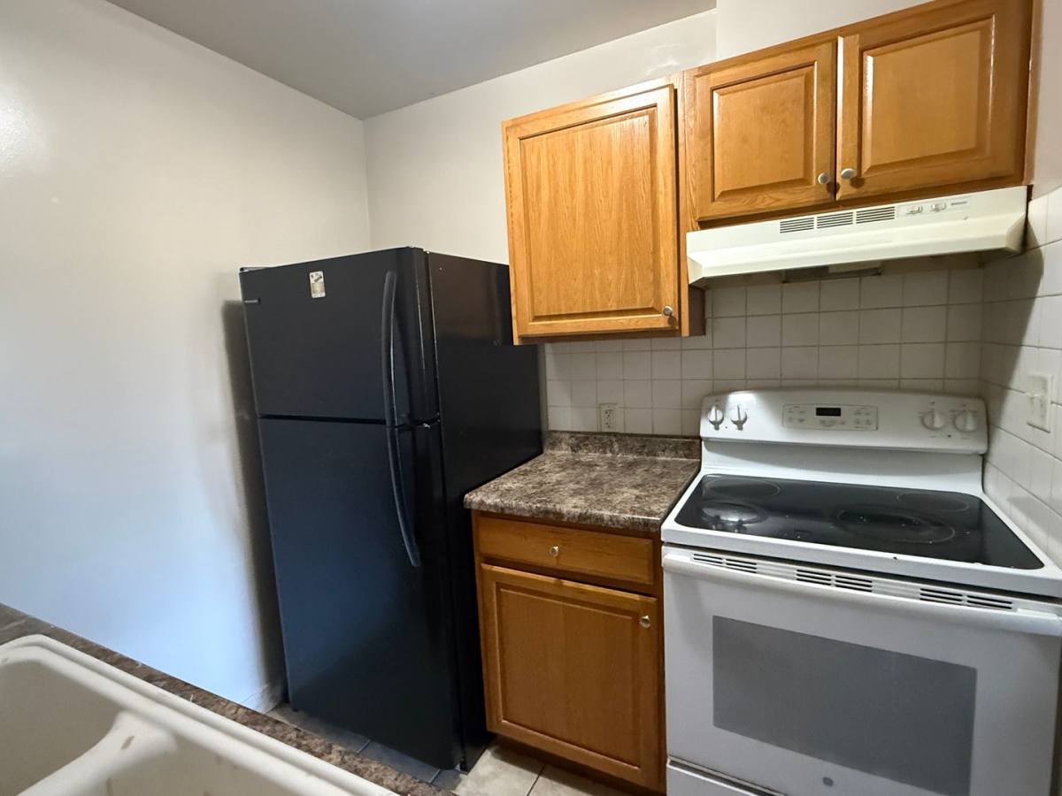 Apartment for rent at 309 S High St, Union City, IN 47390