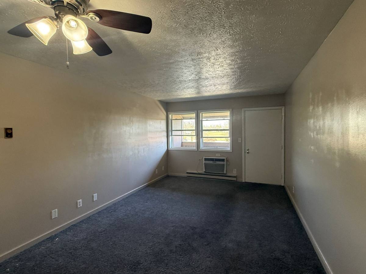 Apartment for rent at 309 S High St, Union City, IN 47390