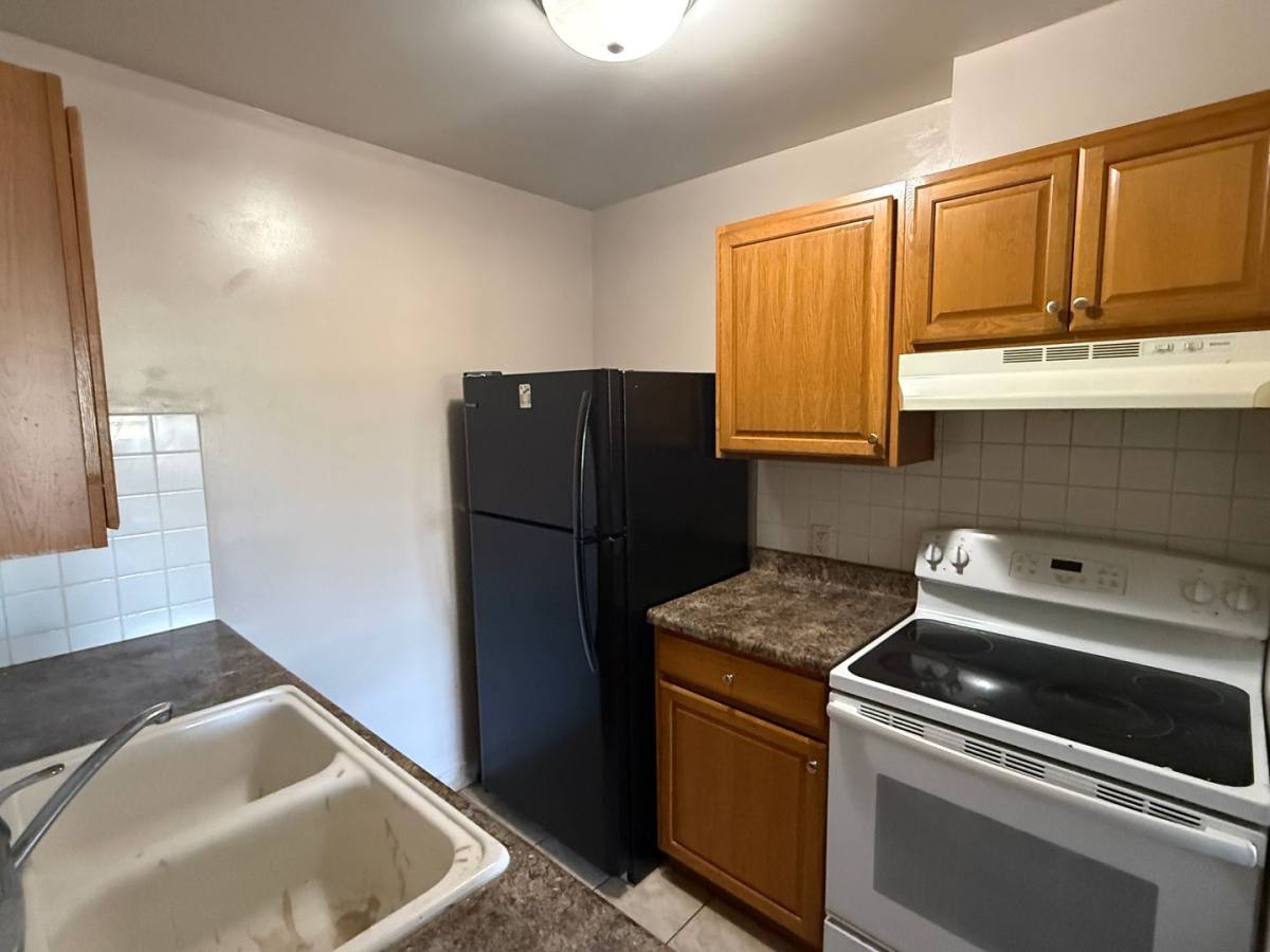 Apartment for rent at 309 S High St, Union City, IN 47390