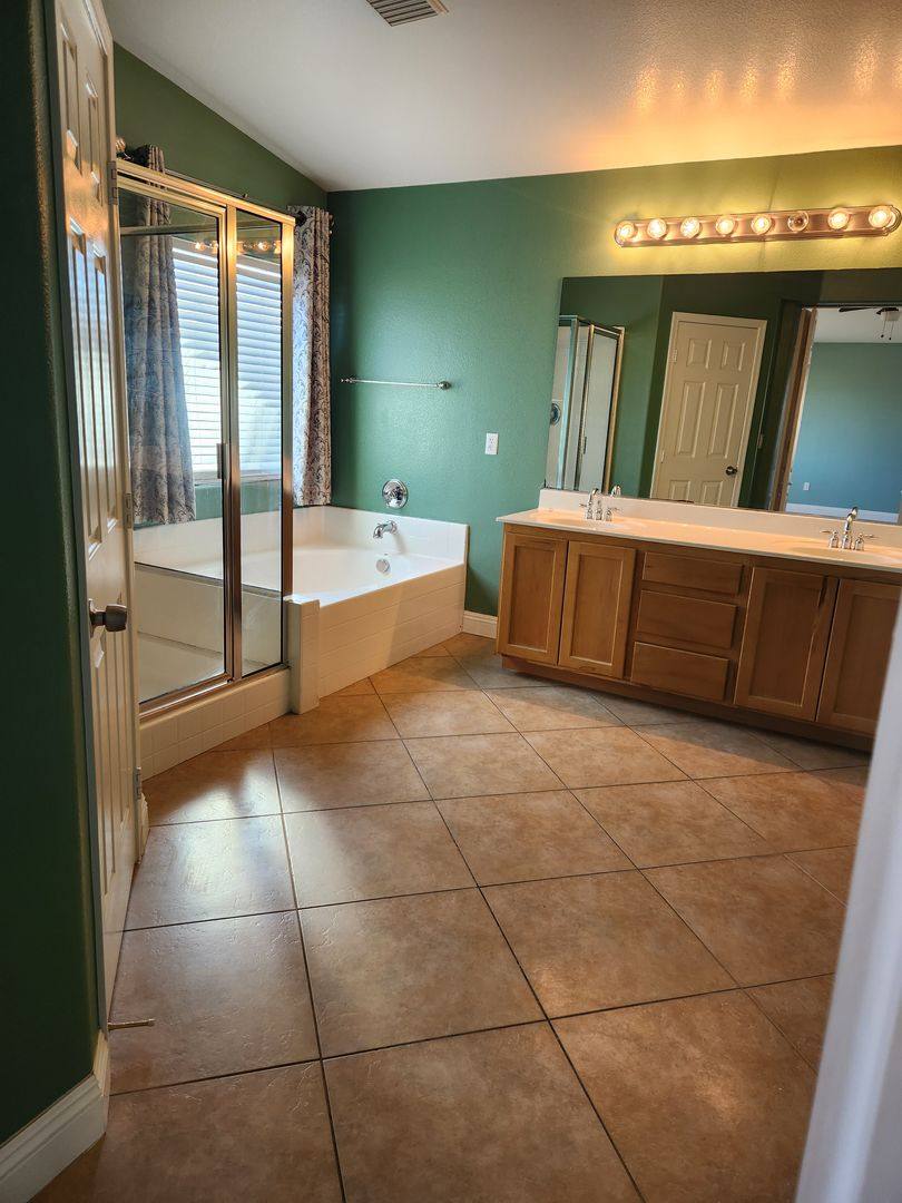 House for rent at 502 Foster Springs Rd, Las Vegas, NV 89148