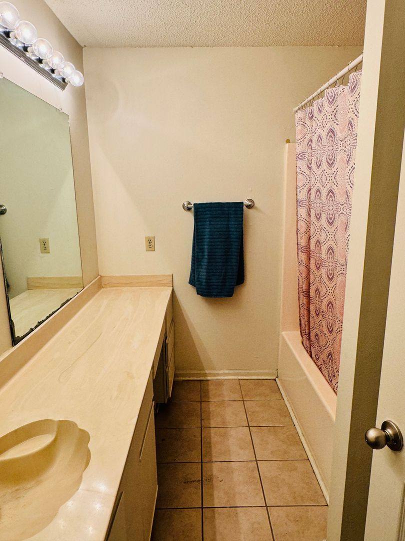 Condo for rent at 5111 Nicholson Dr, Baton Rouge, LA 70820