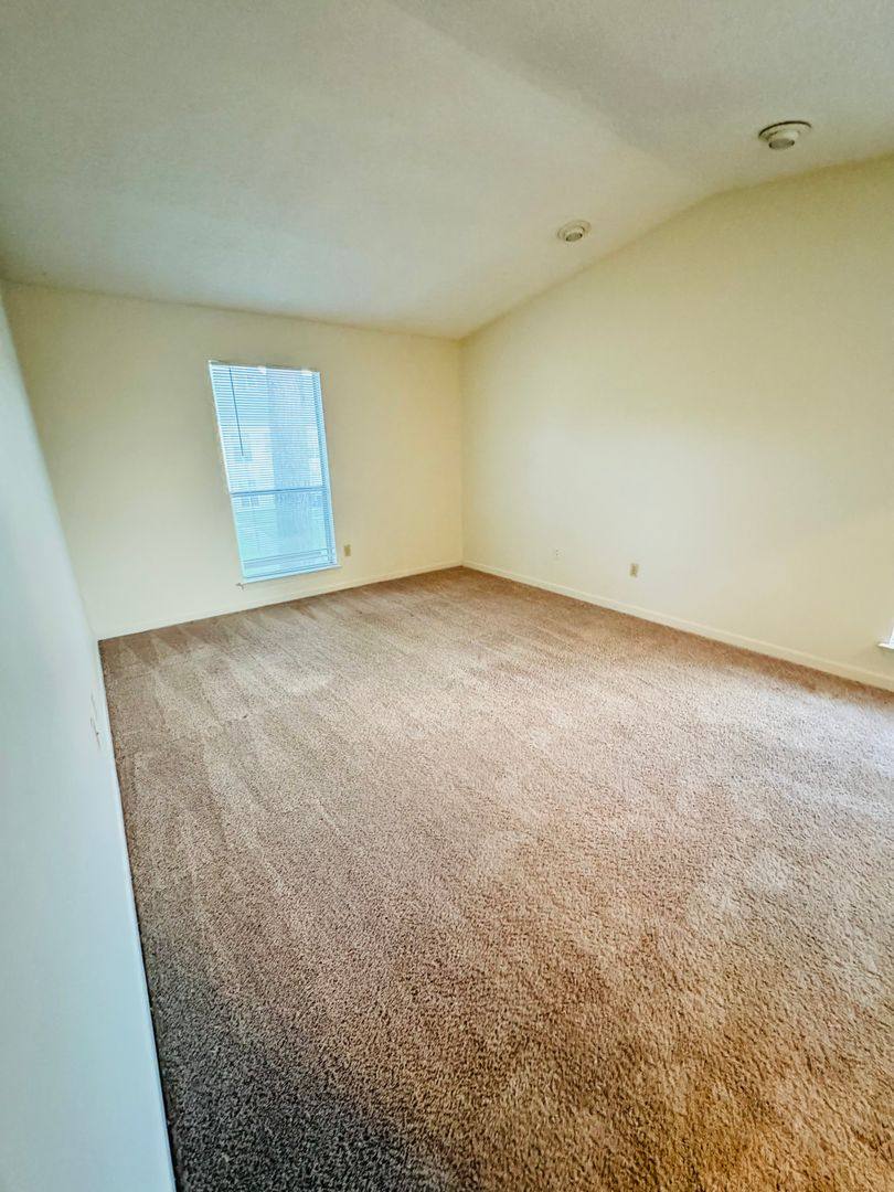 Condo for rent at 5111 Nicholson Dr, Baton Rouge, LA 70820