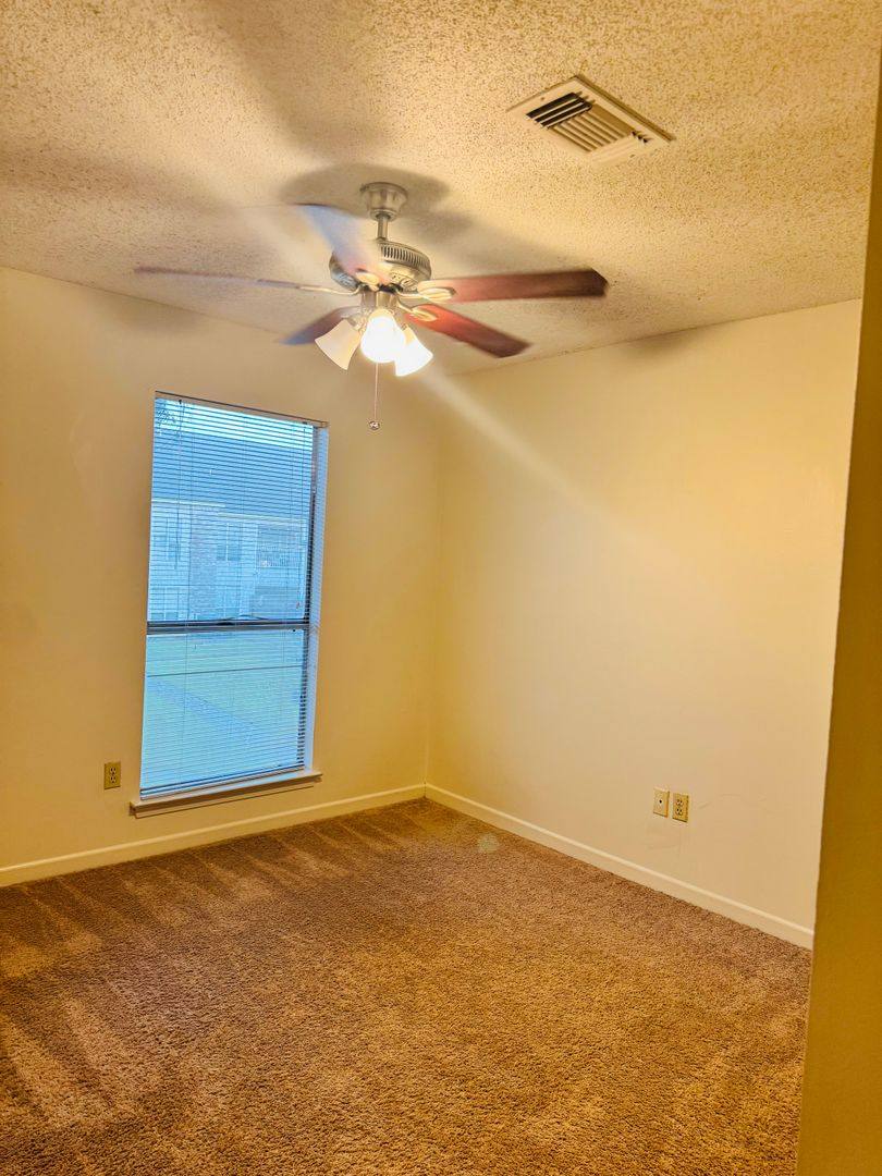 Condo for rent at 5111 Nicholson Dr, Baton Rouge, LA 70820