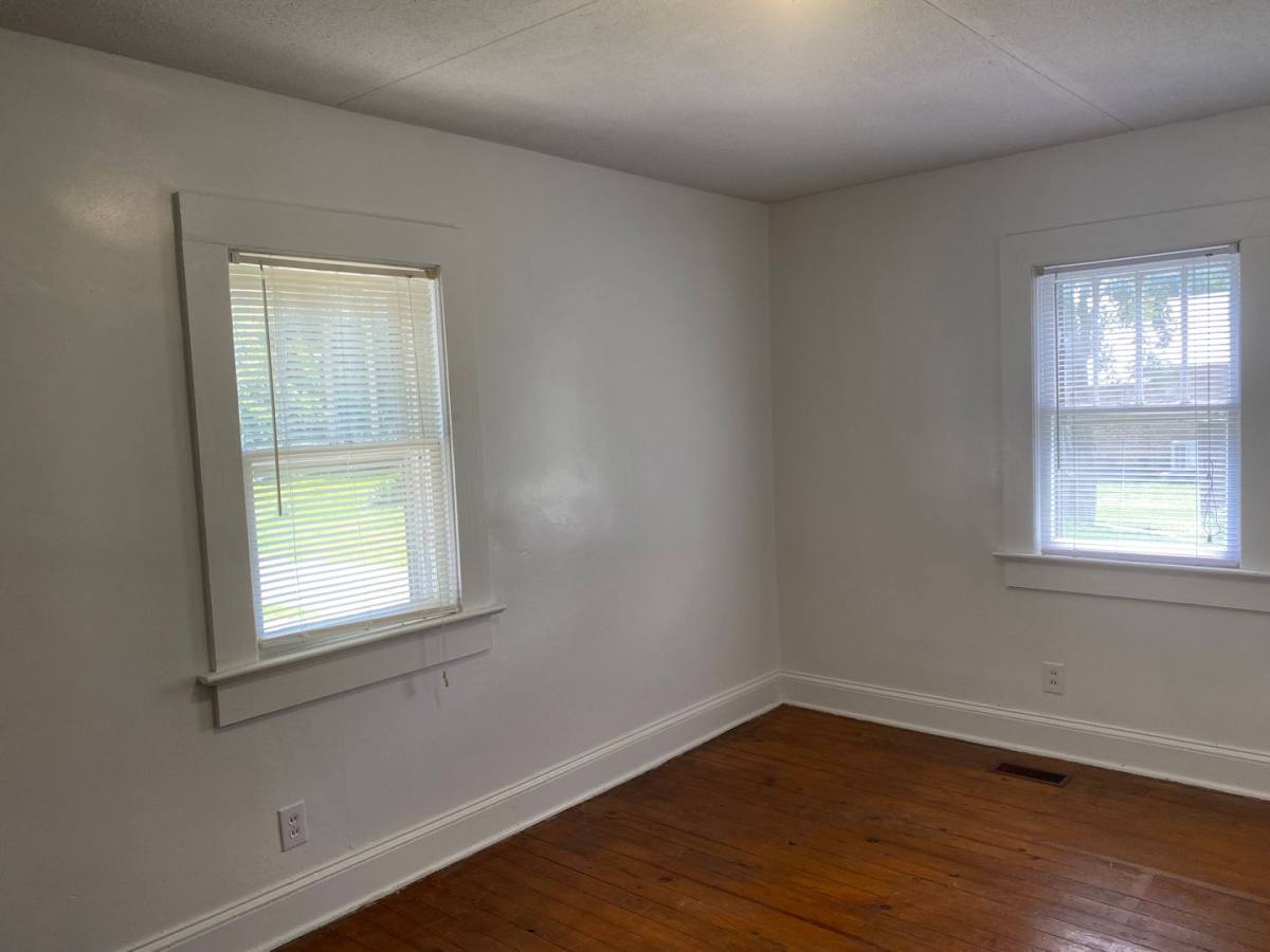 House for rent at 1317 Highland Dr, Washington, NC 27889