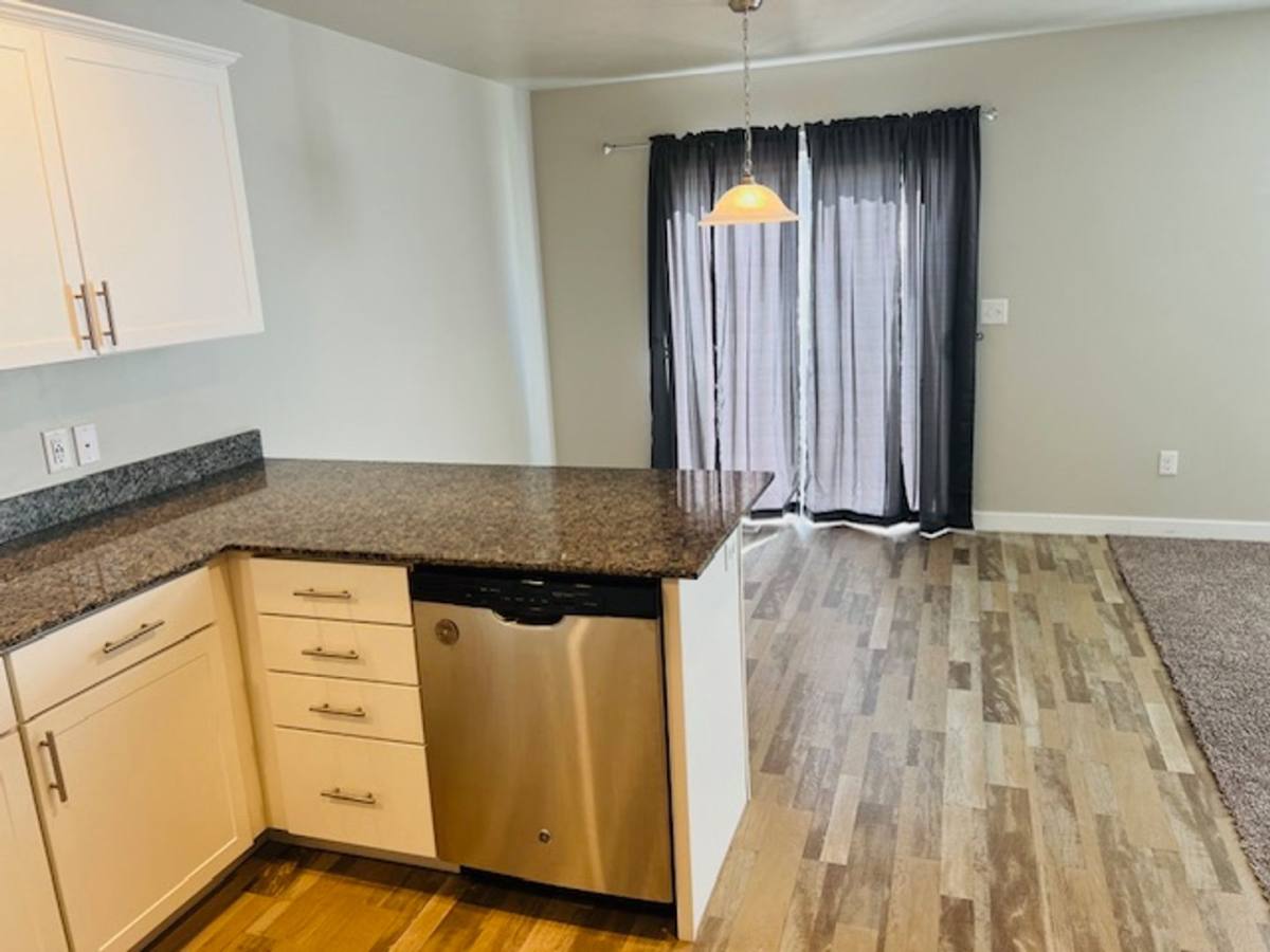 Townhouse for rent at 505 W Fox Chase Dr, Draper, UT 84020