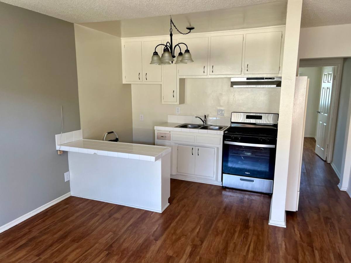 Apartment for rent at 21724 S Western Ave, Torrance, CA 90502