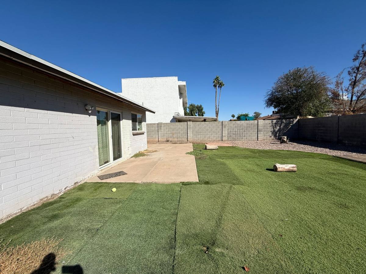 House for rent at 2263 E Hampton Ave, Mesa, AZ 85204