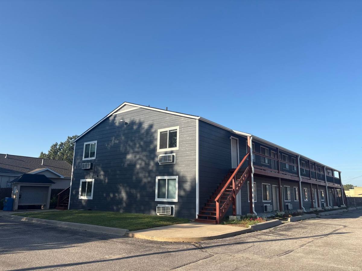 Apartment for rent at 535 N McComas, Wichita, KS 67203