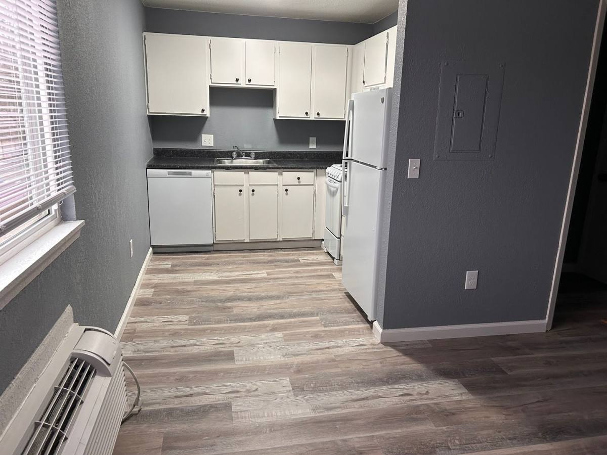 Apartment for rent at 535 N McComas, Wichita, KS 67203