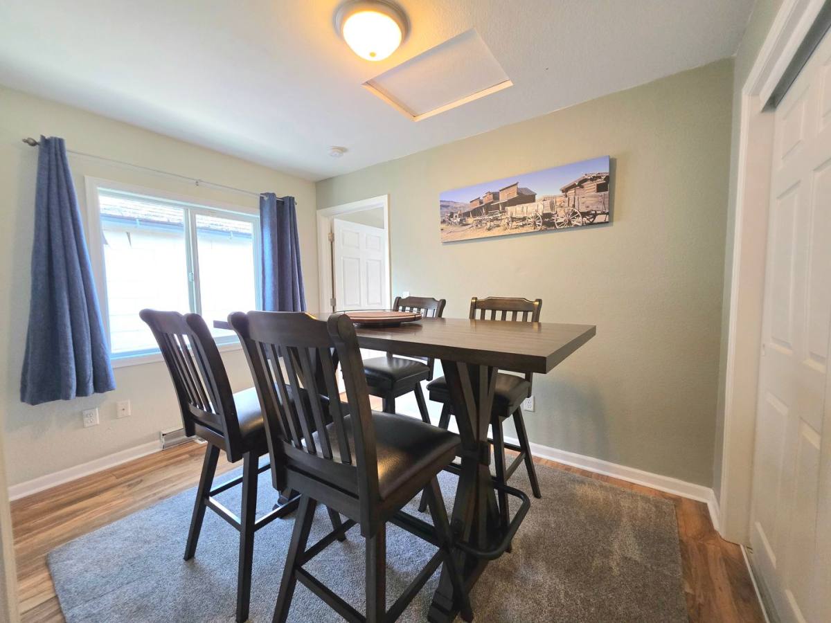 House for rent at 1234 Pine St, Pueblo, CO 81004