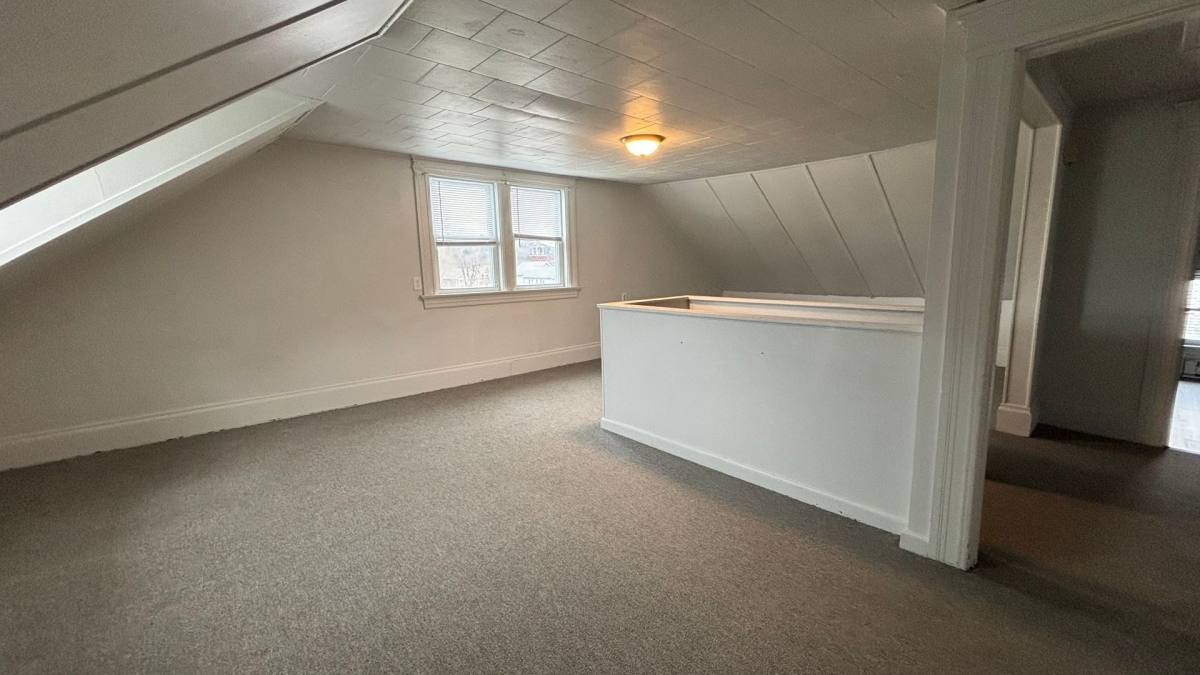 Apartment for rent at 46 Walnut St, Palmer, MA 01069