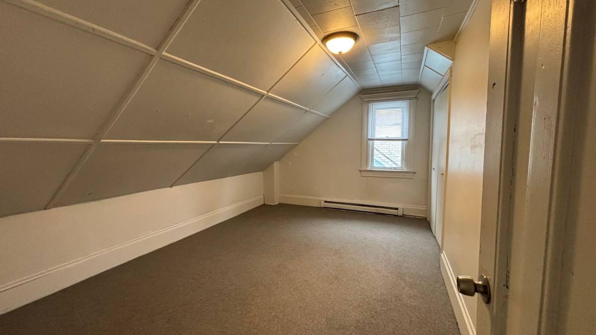Apartment for rent at 46 Walnut St, Palmer, MA 01069