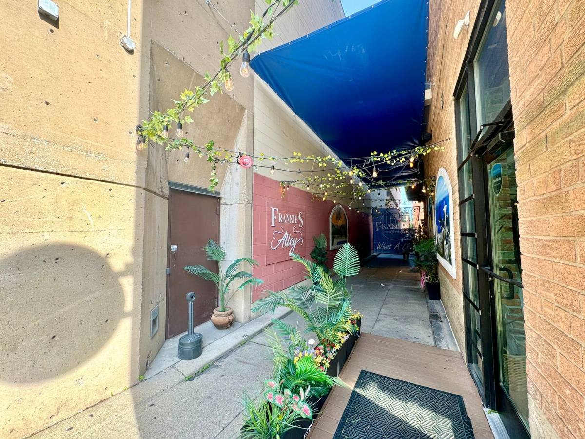 Apartment for rent at 14 Garfield Place, Cincinnati, OH 45202