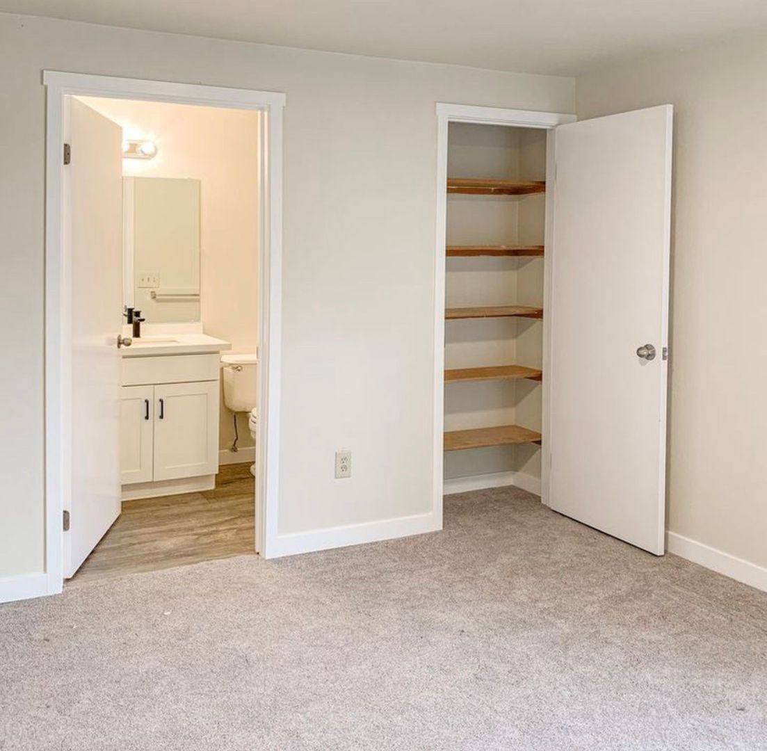 Apartment for rent at 1433 NW 64th St, Seattle, WA 98107