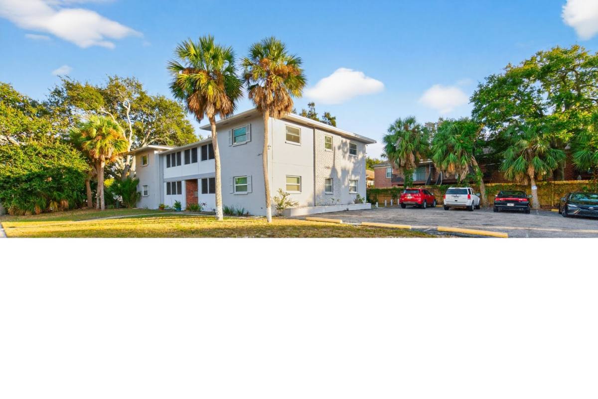 Apartment for rent at 3150 Pinellas Point Dr S, Saint Petersburg, FL 33712