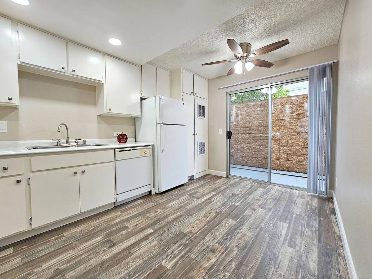 Townhouse for rent at 8031 Winter Gardens Blvd, El Cajon, CA 92021