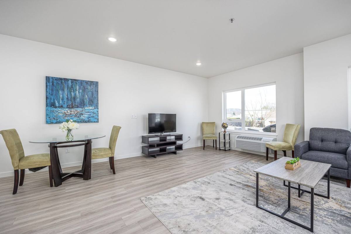 Apartment for rent at 1148 - 1156 Columbia Park Trail, Richland, WA 99352