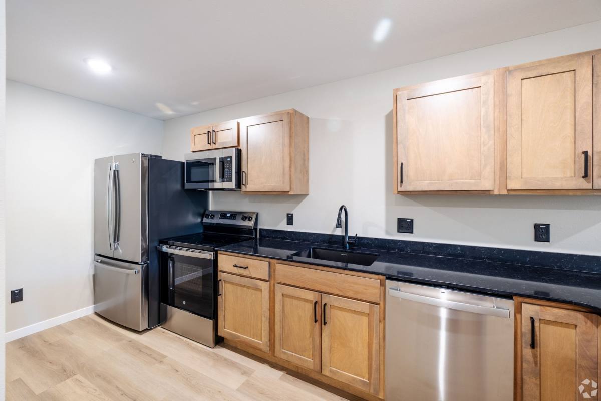Townhouse for rent at 1800 Indian Hills, Sioux City, IA 51104
