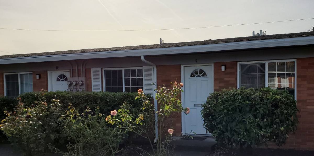 Apartment for rent at 2415 E Mill Plain Blvd, Vancouver, WA 98661
