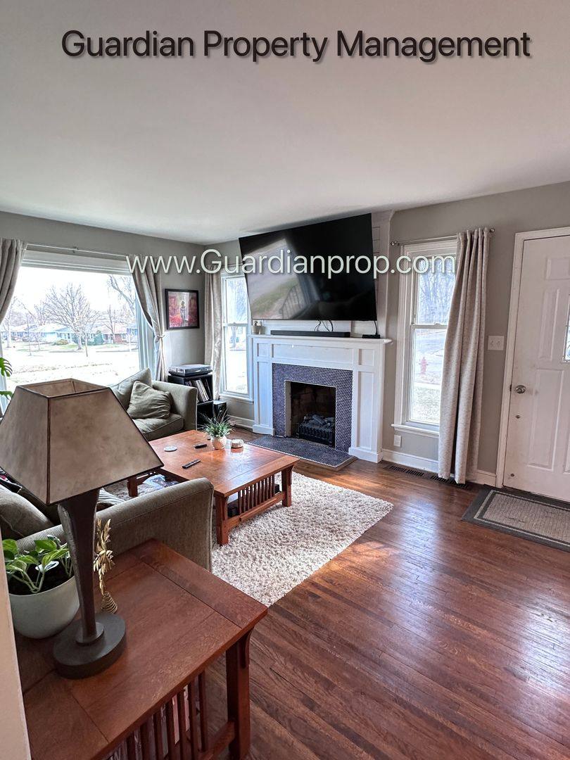 House for rent at 2700 Florida Ave S, Minneapolis, MN 55426