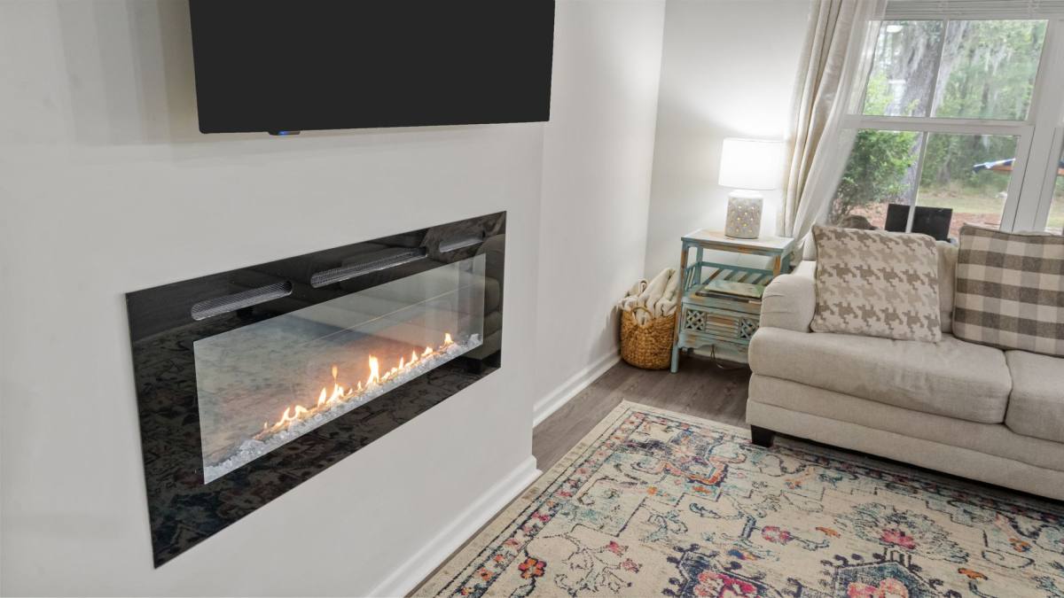 Townhouse for rent at 81 Bellasera Way, Richmond Hill, GA 31324