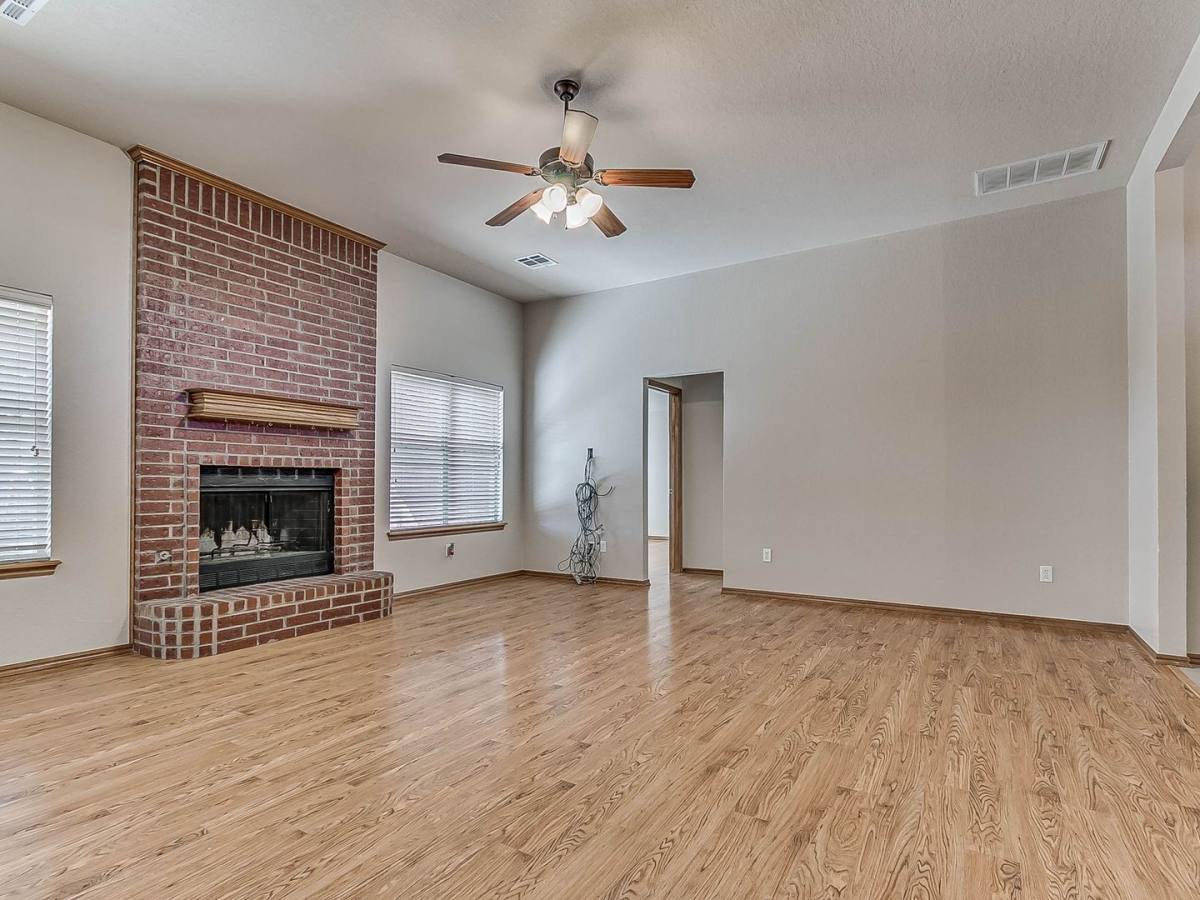 House for rent at 2224 NW 157th Terrace, Edmond, OK 73013