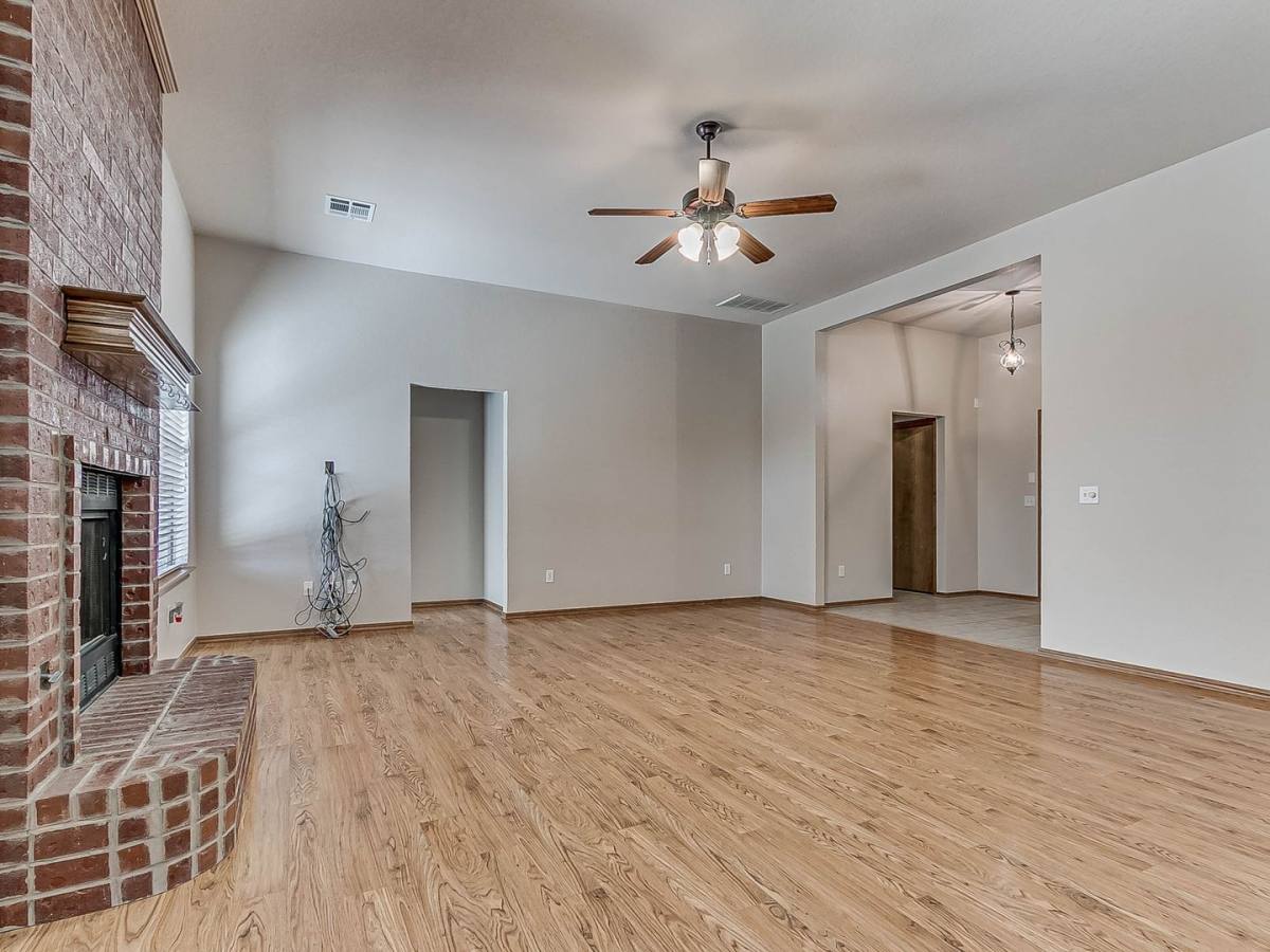 House for rent at 2224 NW 157th Terrace, Edmond, OK 73013