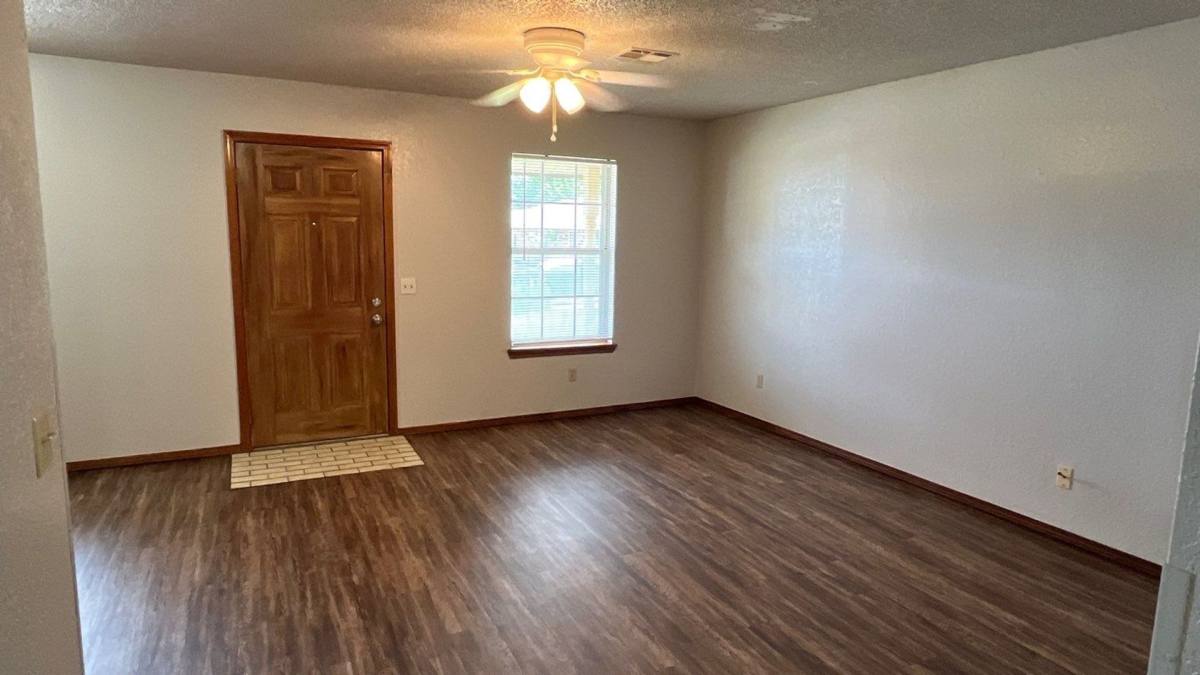 House for rent at 1501 SE 52nd St, Oklahoma City, OK 73129