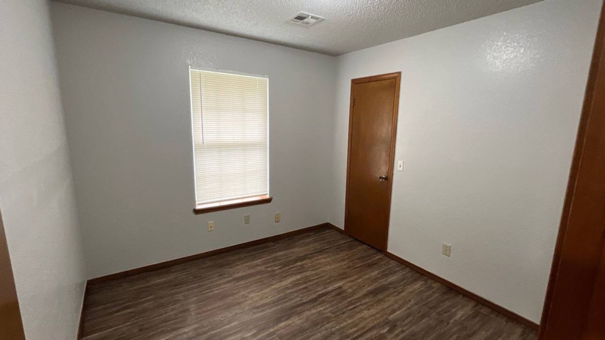 House for rent at 1501 SE 52nd St, Oklahoma City, OK 73129