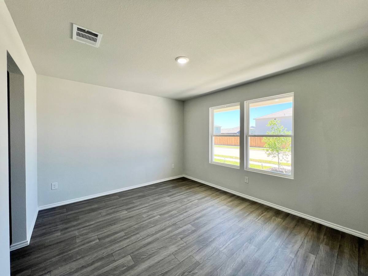 House for rent at 544 Quail Meadows Dr, Cleburne, TX 76031