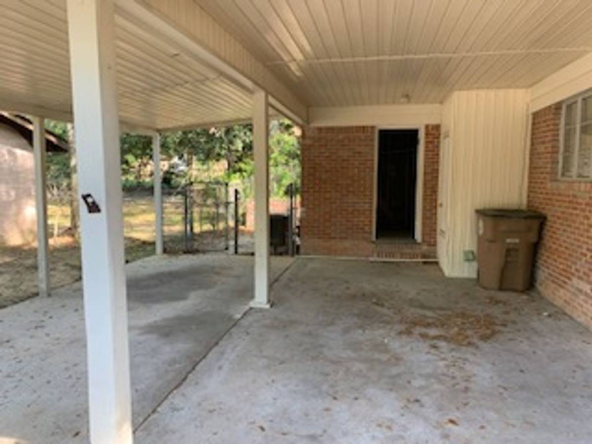 House for rent at 5508 Overlook Rd, Mobile, AL 36618