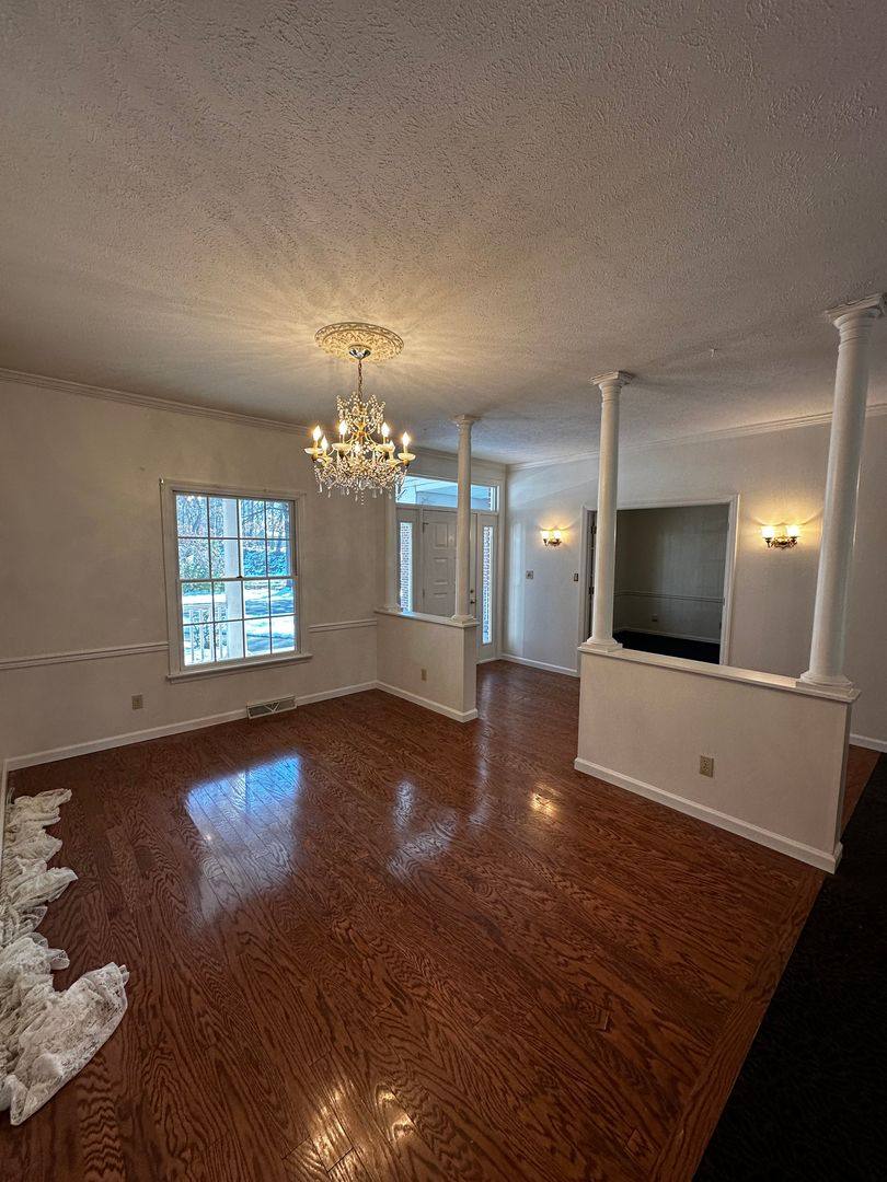 Townhouse for rent at 1250-1254 Evans City Rd, Evans City, PA 16033