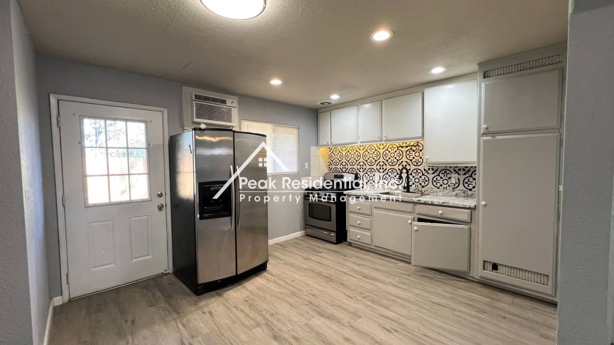 House for rent at 5912 Del Campo Lane, Carmichael, CA 95608