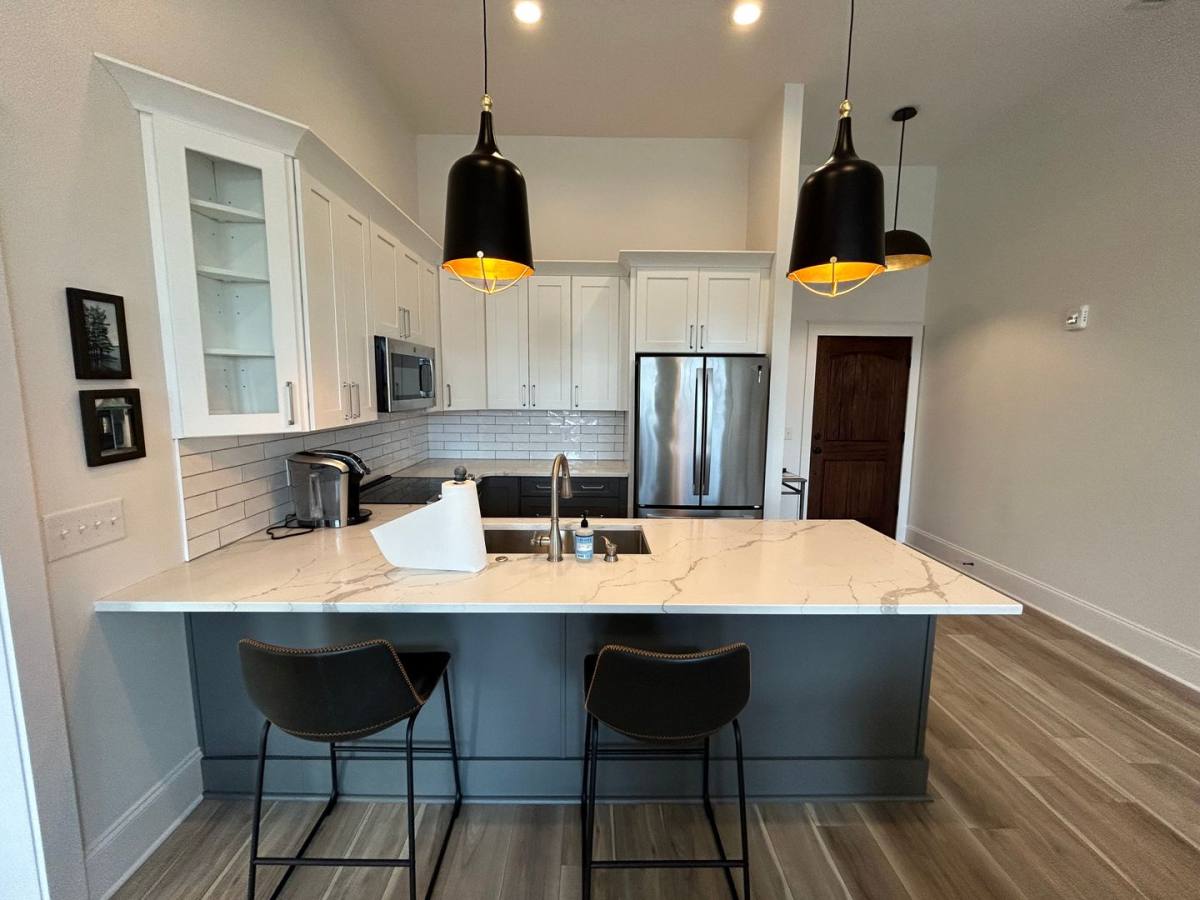 Apartment for rent at 1 E 3rd Ave, Rome, GA 30161