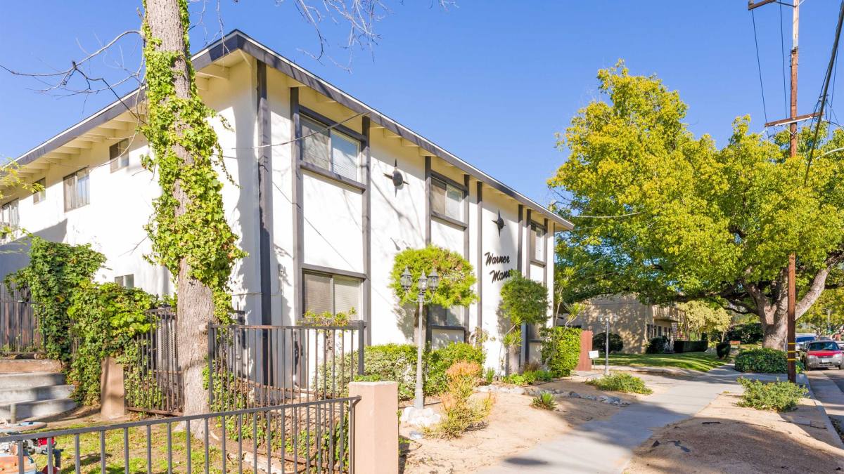 Apartment for rent at 135-137 N Wilson Ave, Pasadena, CA 91106