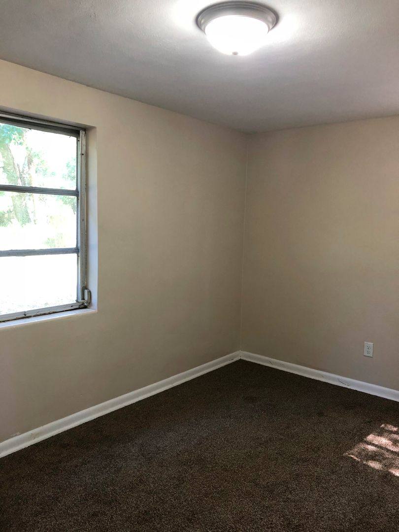 House for rent at 138 Homestead Ave, Debary, FL 32713
