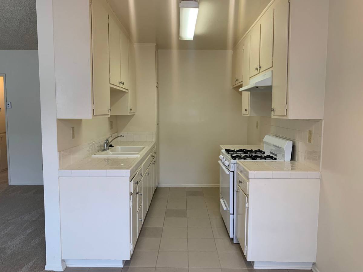 Apartment for rent at 519 E Valencia Ave, Burbank, CA 91501