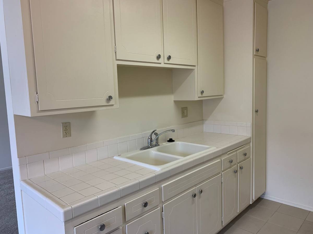 Apartment for rent at 519 E Valencia Ave, Burbank, CA 91501