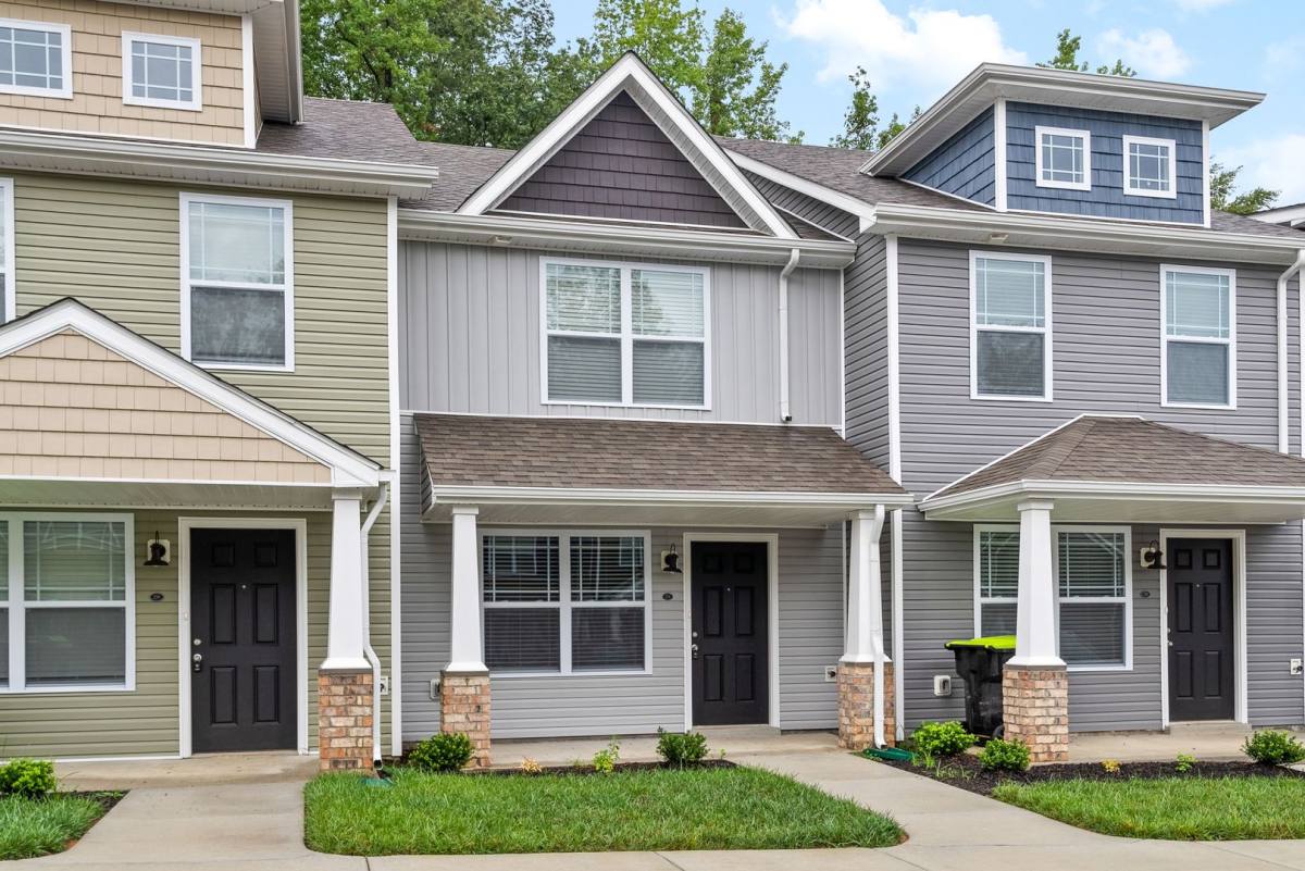 Townhouse for rent at 254 Woodland Valley Lane, Clarksville, TN 37040