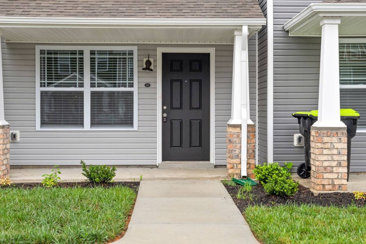 Townhouse for rent at 254 Woodland Valley Lane, Clarksville, TN 37040