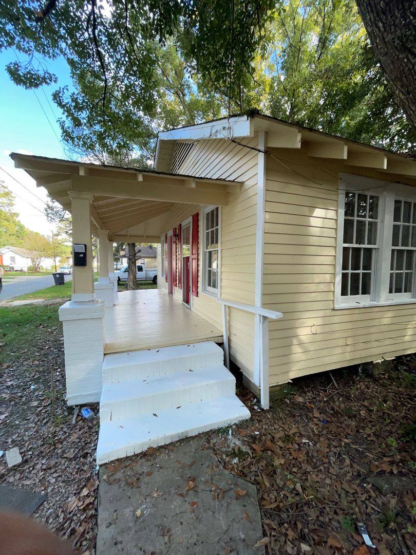 House for rent at 3160 Wyandotte St, Baton Rouge, LA 70805