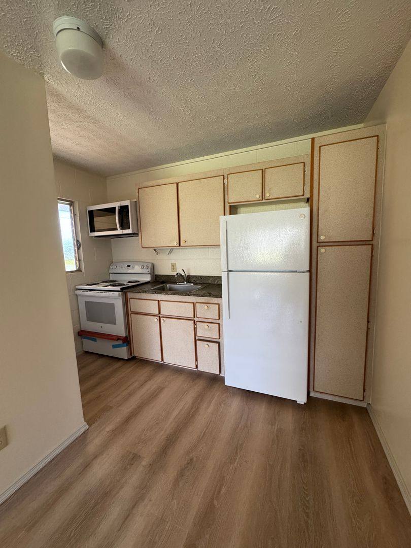 Apartment for rent at 320 Iliahi St, Hilo, HI 96720