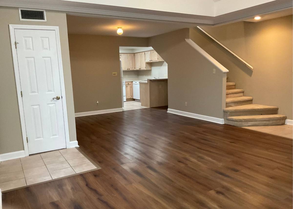 Townhouse for rent at 100-105 Regency Park Dr, Martin, TN 38237