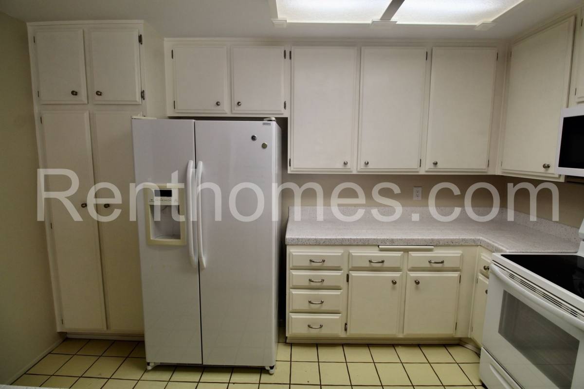 Condo for rent at 6747-132 Friars Rd, San Diego, CA 92108