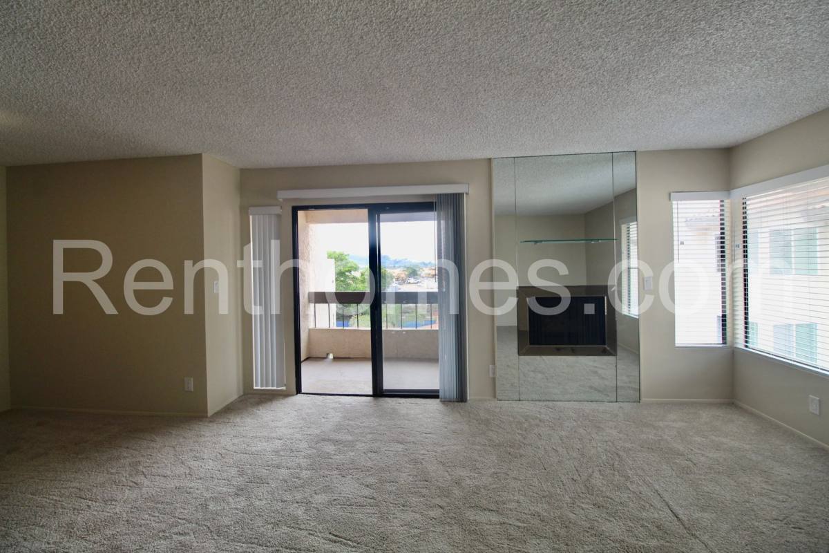 Condo for rent at 6747-132 Friars Rd, San Diego, CA 92108